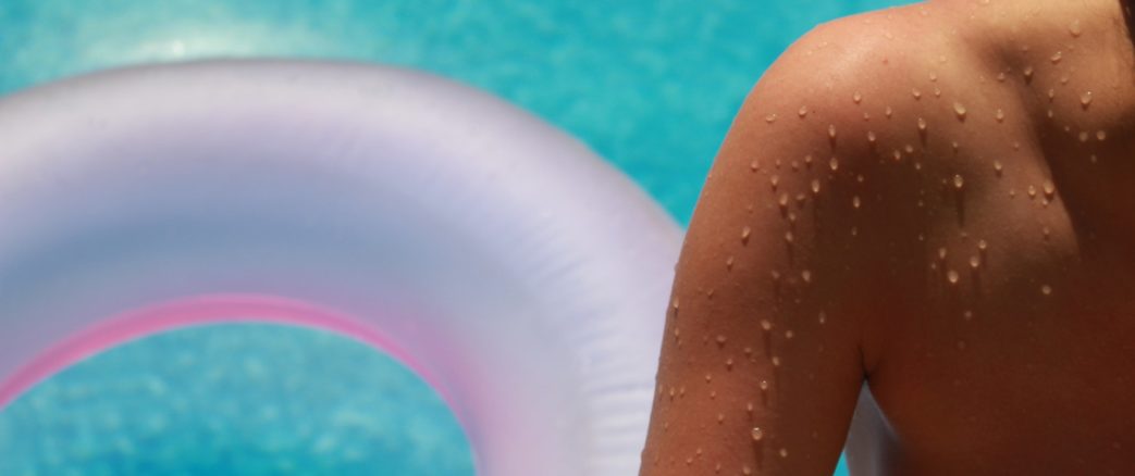 Protégez-vous du soleil mais aussi de certains produits solaires !