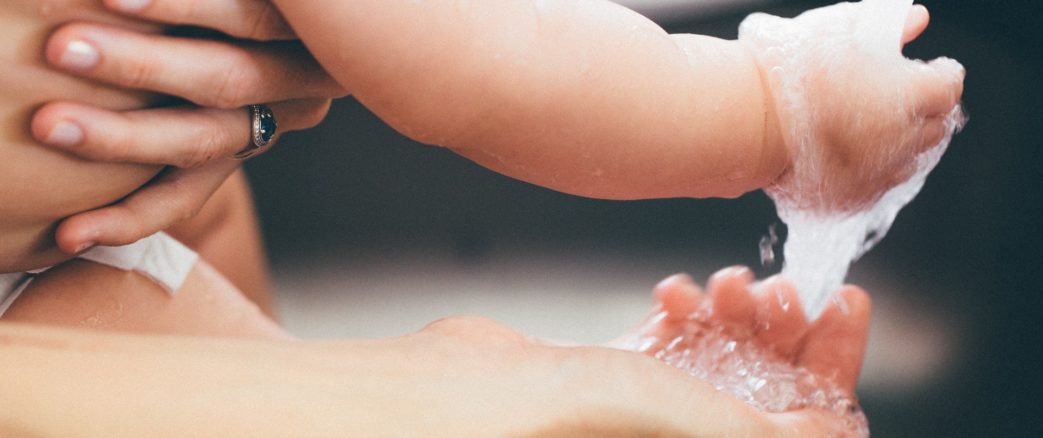 Gel antibactérien et papier avec BPA: ne pas s’en laver les mains!
