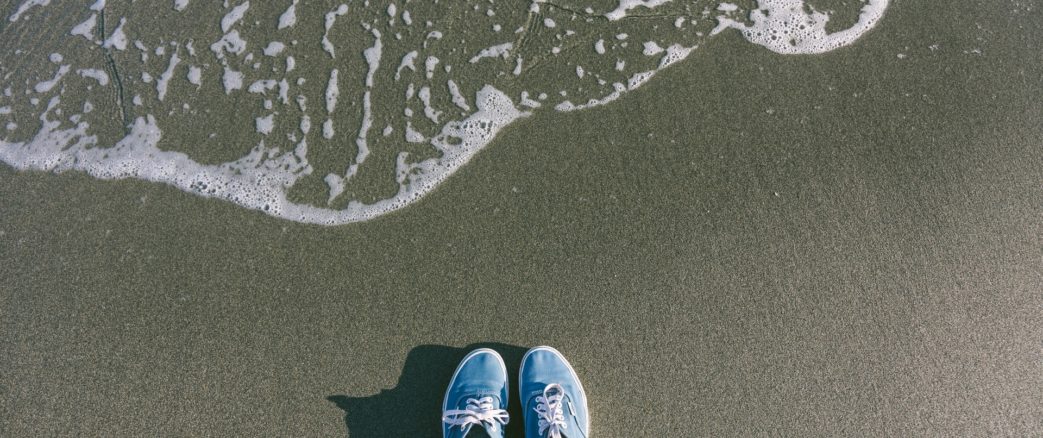 Sprays imperméabilisants : les pieds au sec d’accord mais quid de la pollution de l’air intérieur?