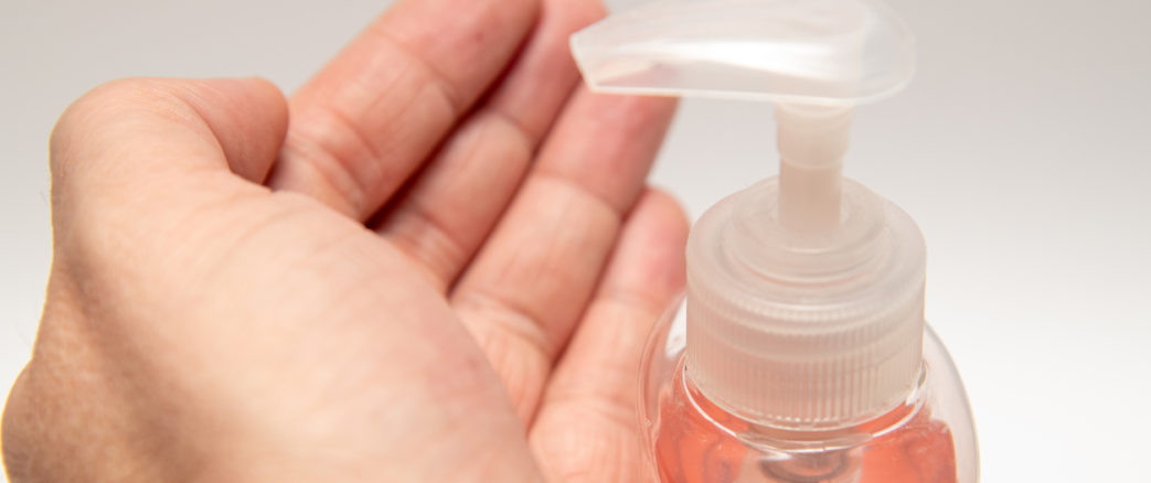 Autour du Covid-19 n° 8 : le point sur l’usage de solutions hydroalcooliques (SHA) en baignade et au soleil